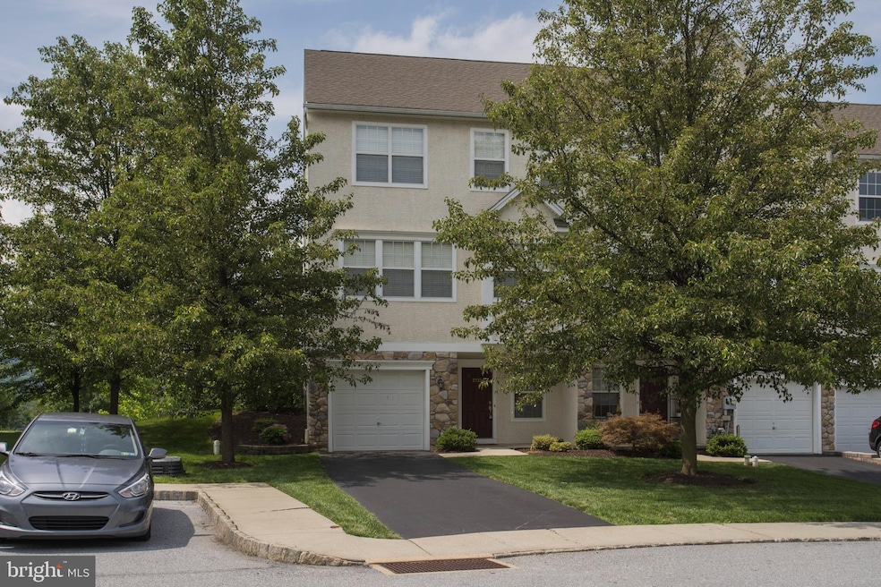 2733 Fynamore Ln unit 188W, Downingtown, PA 19335 - photo 1