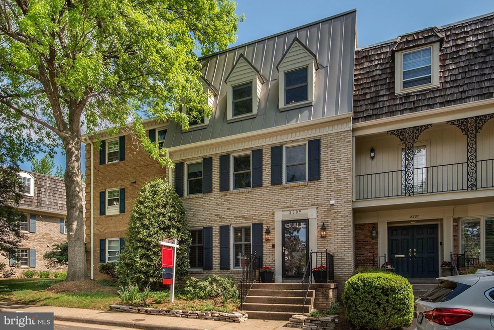 2309 N Glebe Rd, Arlington, VA 22207 - photo 1