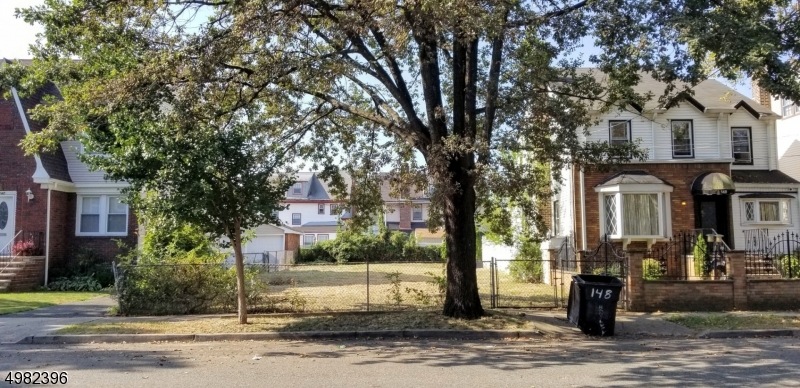 146 Hansbury Ave, Newark, NJ 07112 - photo 1