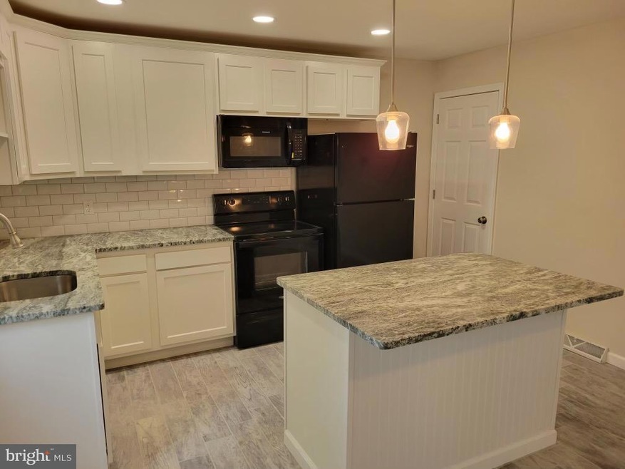 1115 Gray Ct, New Castle, DE 19720 - photo 1