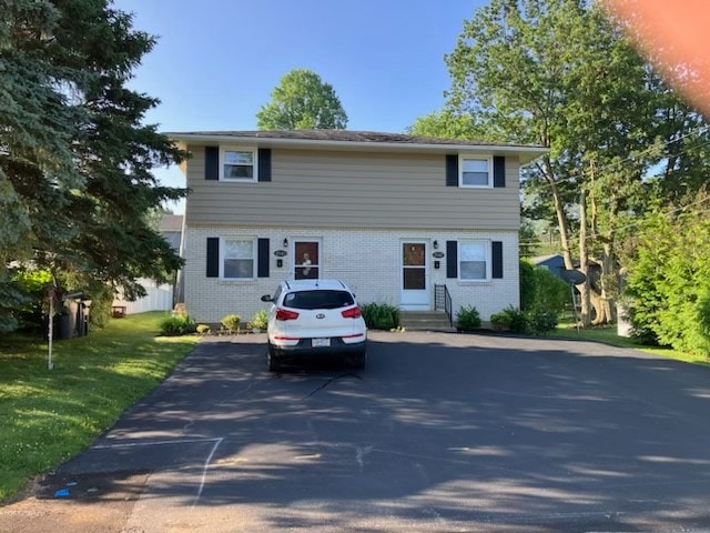 2945 Aberdeen Ave, Erie, PA 16506 - photo 1