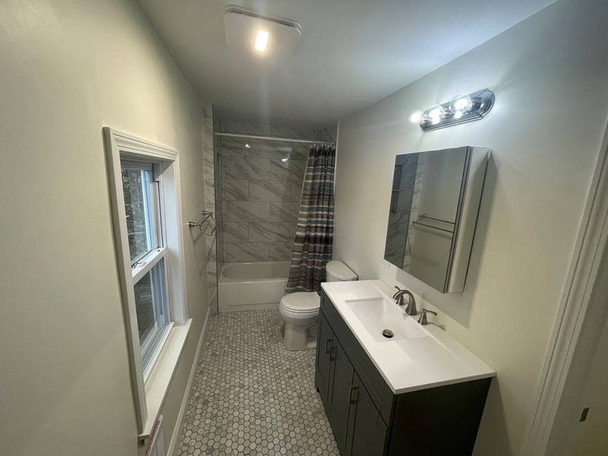 42 S Walnut St unit 1, Quincy, MA 02169 - photo 1