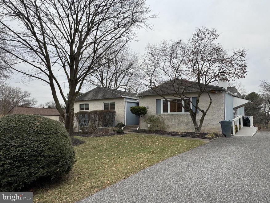 2111 Burdock Rd, Baltimore, MD 21209 - photo 1