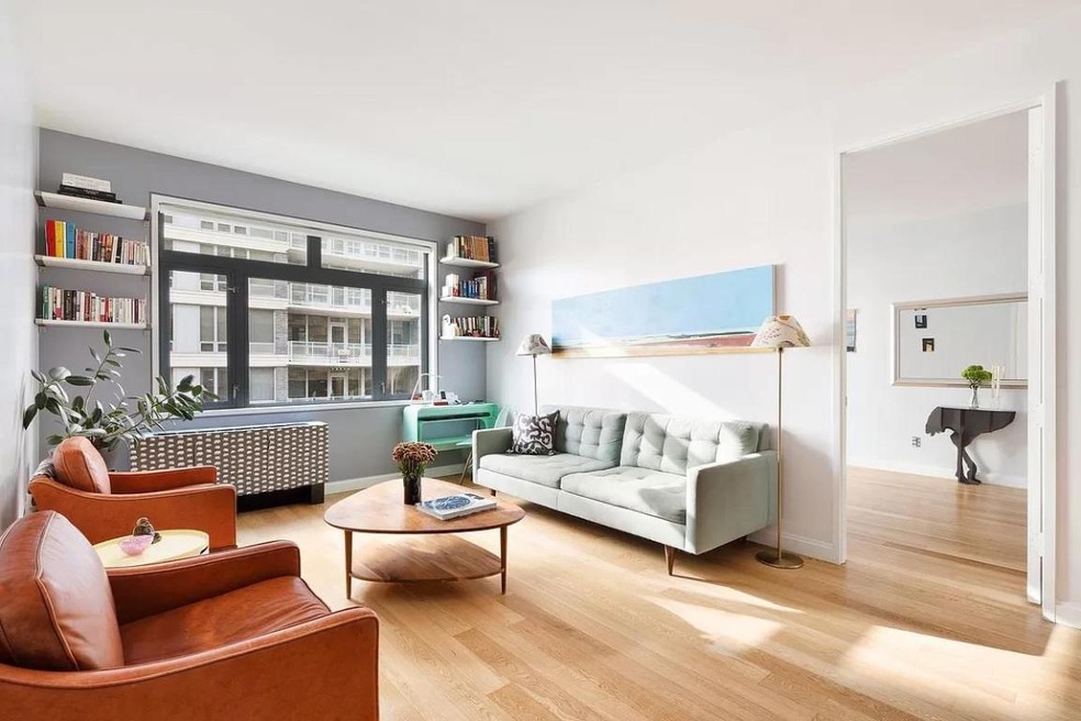 Sold $1,180,000 • Co-Listing Agent