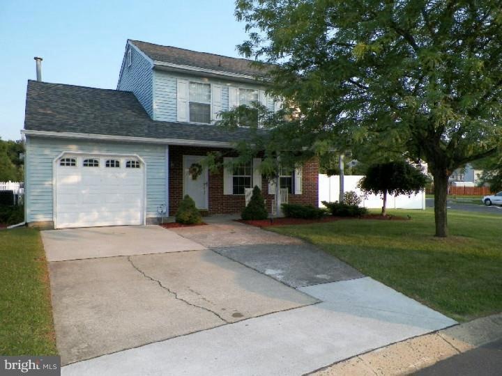 100 Mockingbird Ct, Swedesboro, NJ 08085 - photo 1