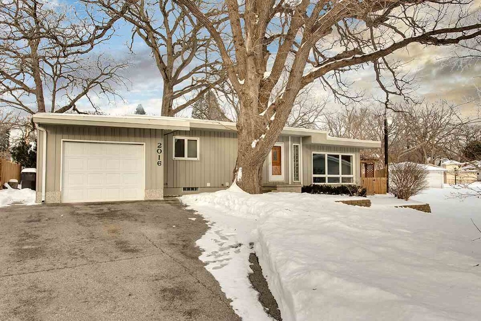 2016 Oak Ave, Cedar Falls, IA 50613 - photo 1