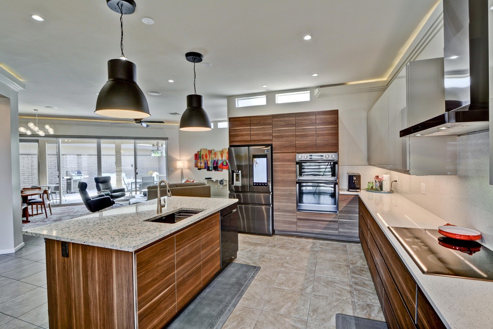 Beautiful Modern Kitchen