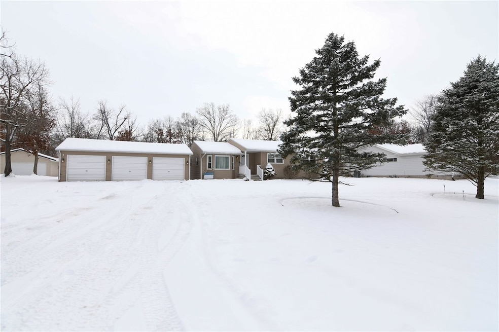 12 Calumet Rd, Decatur, IL 62521 - photo 1