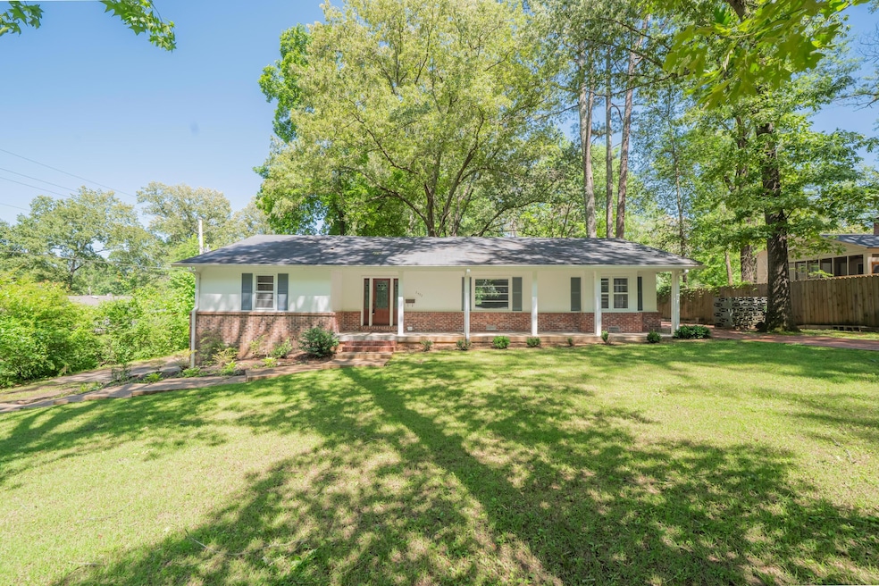 2402MapleRd-19