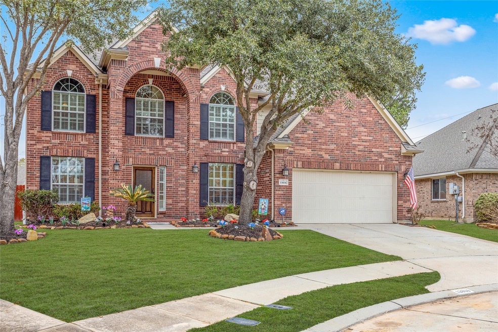 Welcome home to 13806 Coushatta Court!