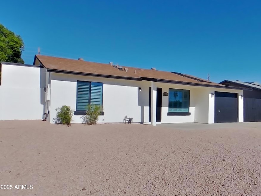 2108 W Hermosa Dr, Tempe, AZ 85282 - photo 1