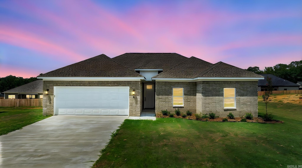 For Sale $304,900 • Co-Listing Agent