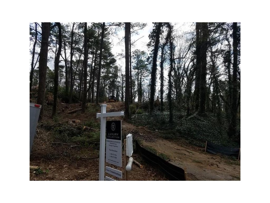 4003 Pineview Dr SE, Smyrna, GA 30080 - photo 1