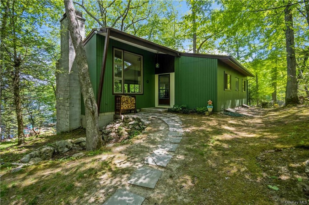 142 Old Forge Dr, Carmel, NY 10512 - photo 1