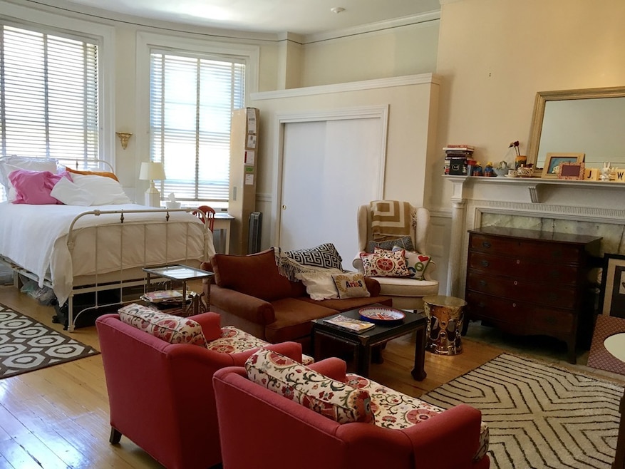 273 Commonwealth Ave unit 4, Boston, MA 02116 - photo 1