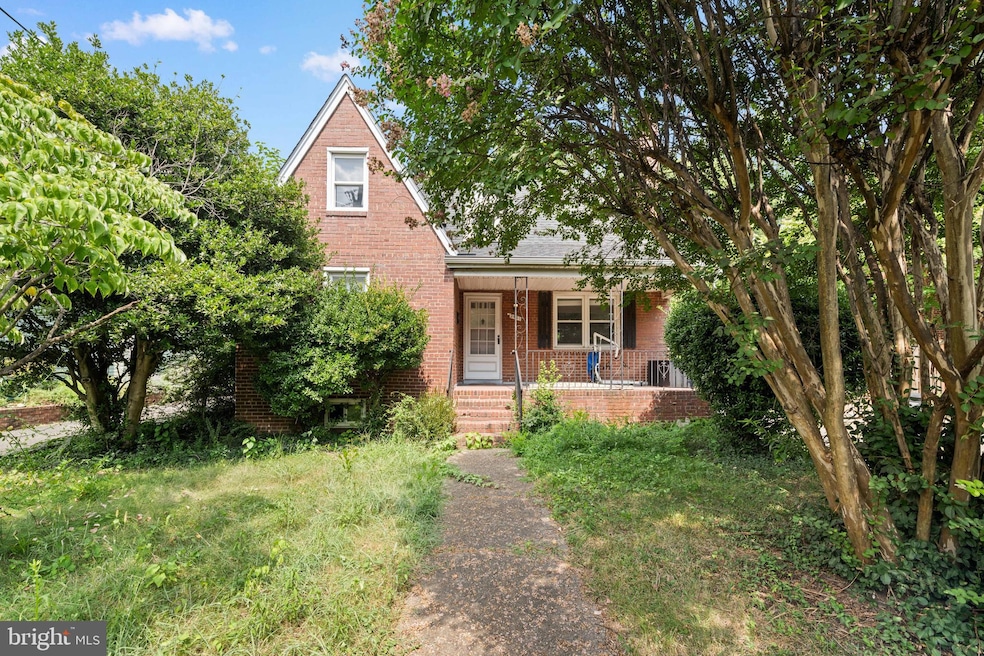 For Sale $875,000 • Co-Listing Agent