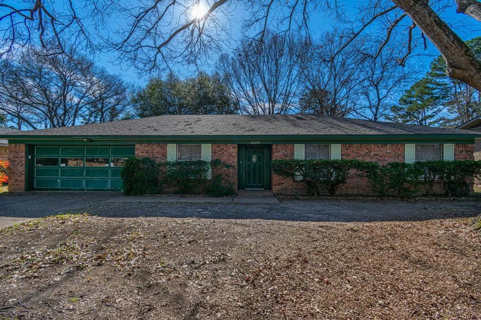 8205 Purdue Dr, Tyler, TX 75703 - photo 1