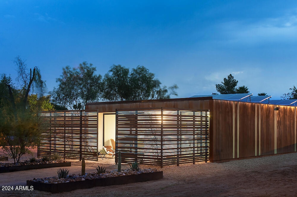 13-067-09b Front Ext Dusk
