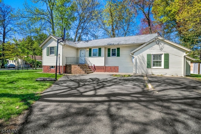 189 Allentown Rd, Parsippany, NJ 07054 - photo 1