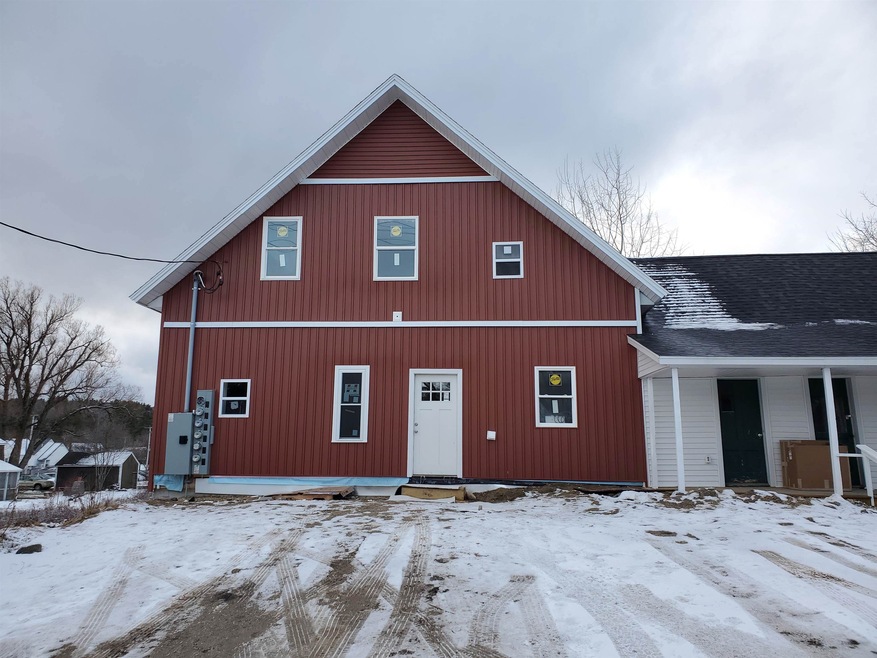 23 Canaan St unit 4, Canaan, NH 03741 - photo 1