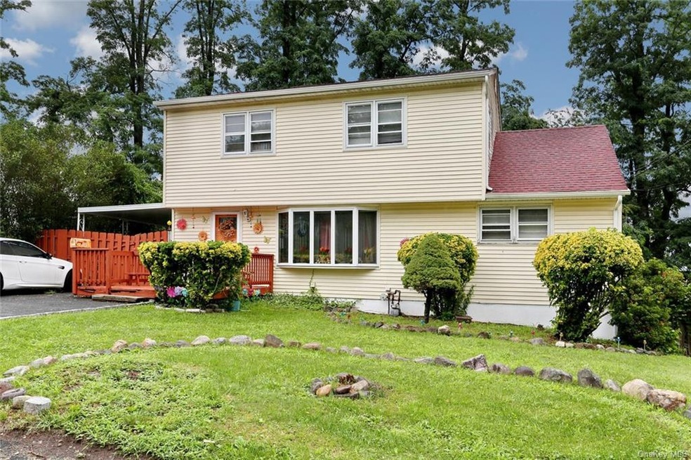 7 Elm St, Garnerville, NY 10923 - photo 1