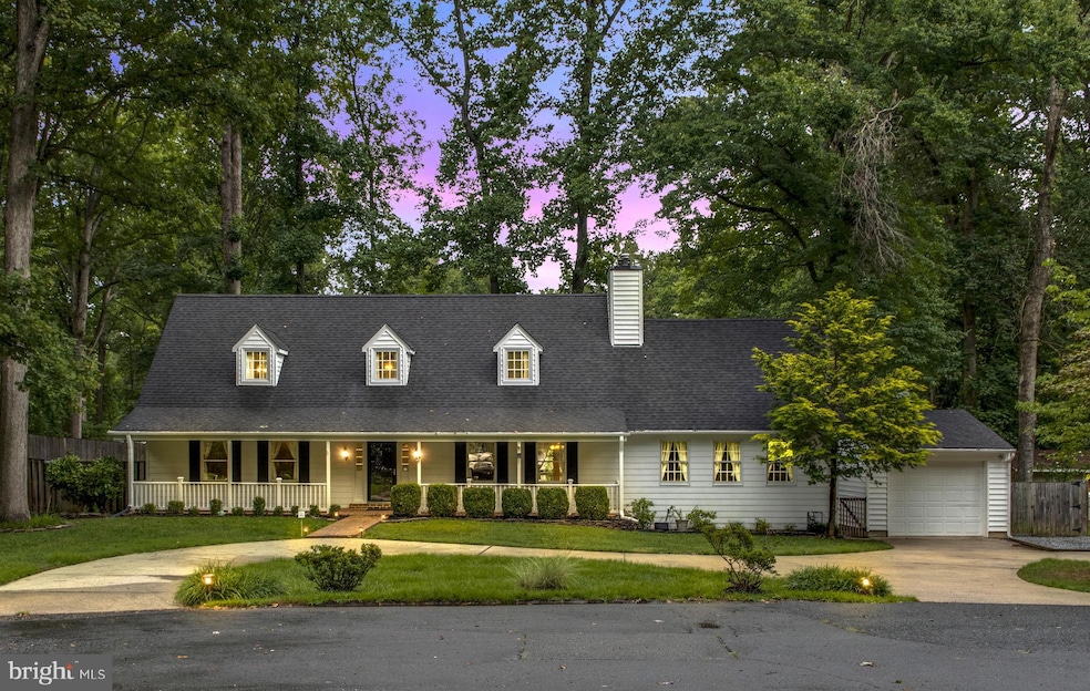 3402 Holly Cir, Triangle, VA 22172 - photo 1