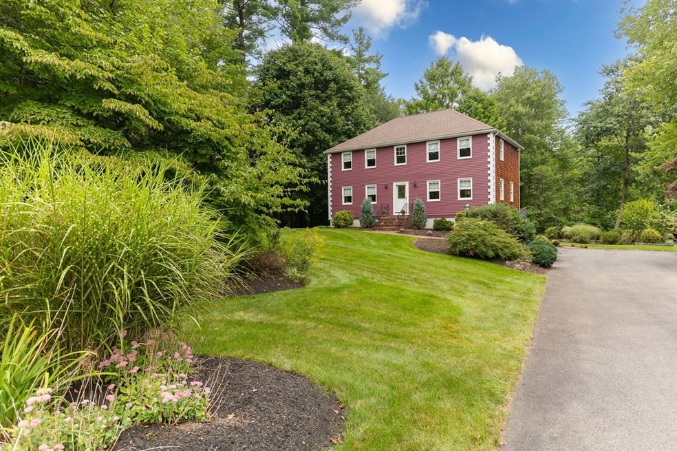 111 Poquanticut Ave, North Easton, MA 02356 - photo 1