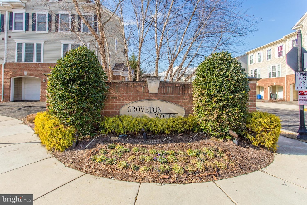 7133 Huntley Creek Place unit 54, Alexandria, VA 22306 - photo 1
