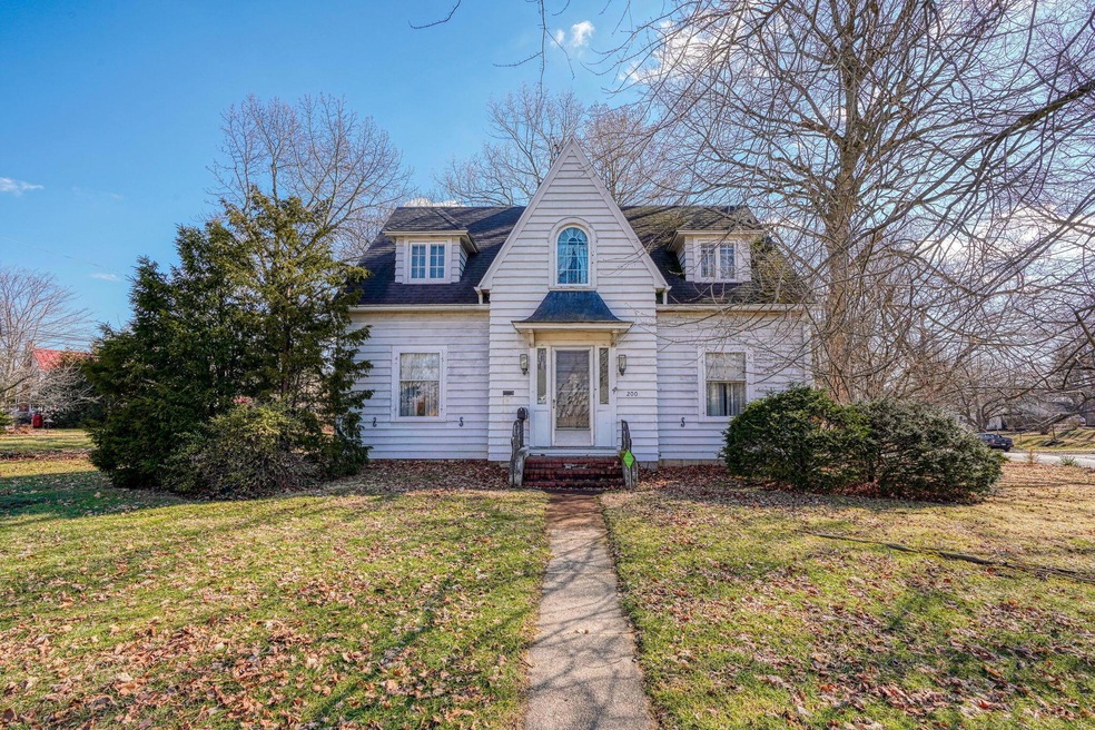 200 Northridge Rd, Circleville, OH 43113 - photo 1