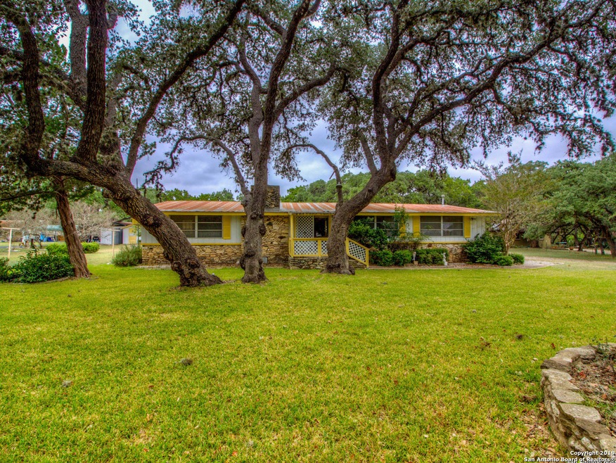 8655 Buckskin Dr, Boerne, TX 78006 - photo 1