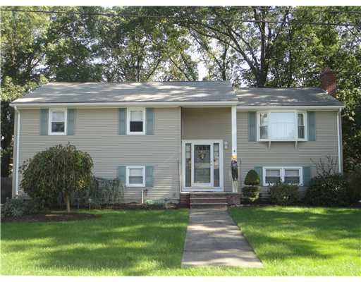 4 Freedom Ct, Johnston, RI 02919 - photo 1