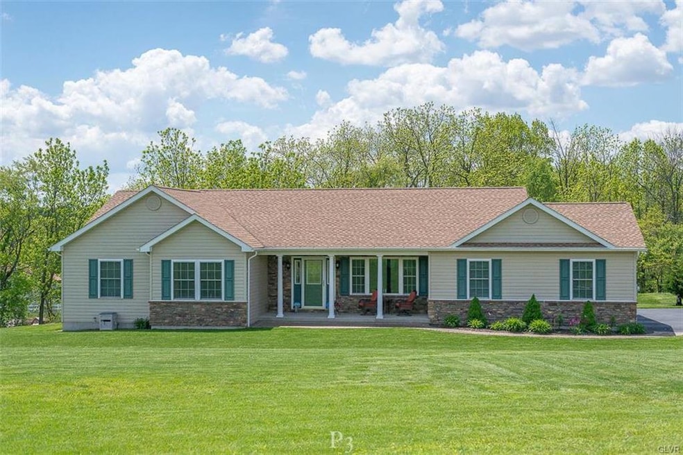 3325 Foxtail Ln, Danielsville, PA 18038 - photo 1