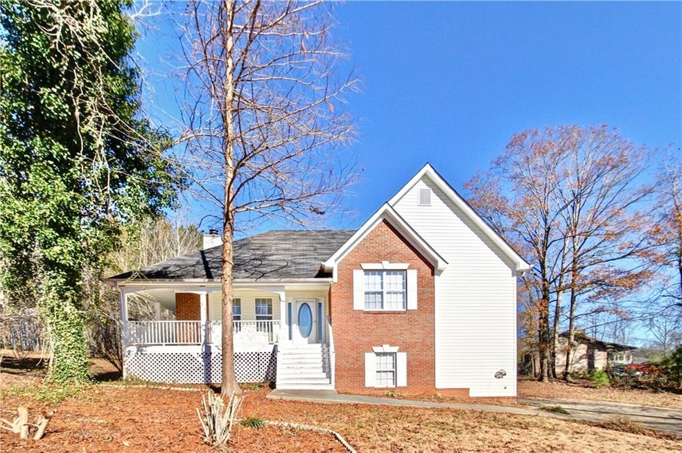 105 Lost Lake Drive 30180