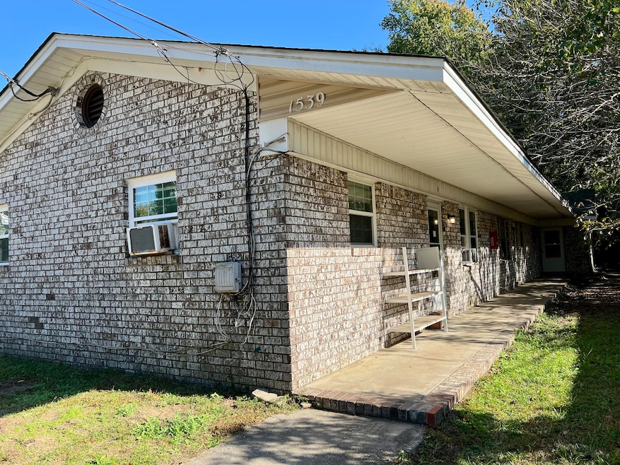 1539 N Avalon Cir, Charleston, SC 29407 - photo 1