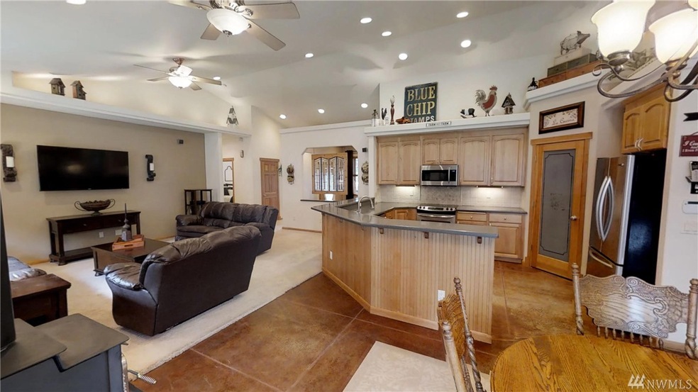 12918 278th St E, Graham, WA 98338 - photo 1