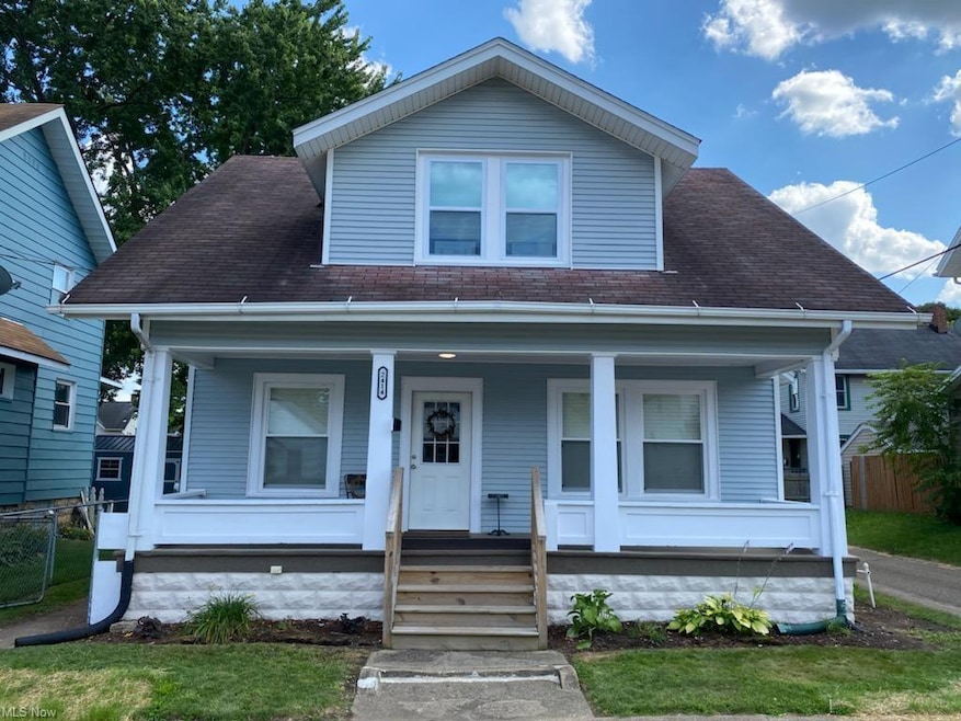 2414 10th St SW, Canton, OH 44710 - photo 1