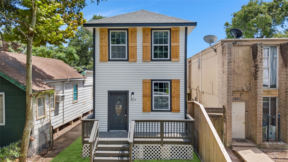 3119 Avenue M, Galveston, TX 77550 - photo 1