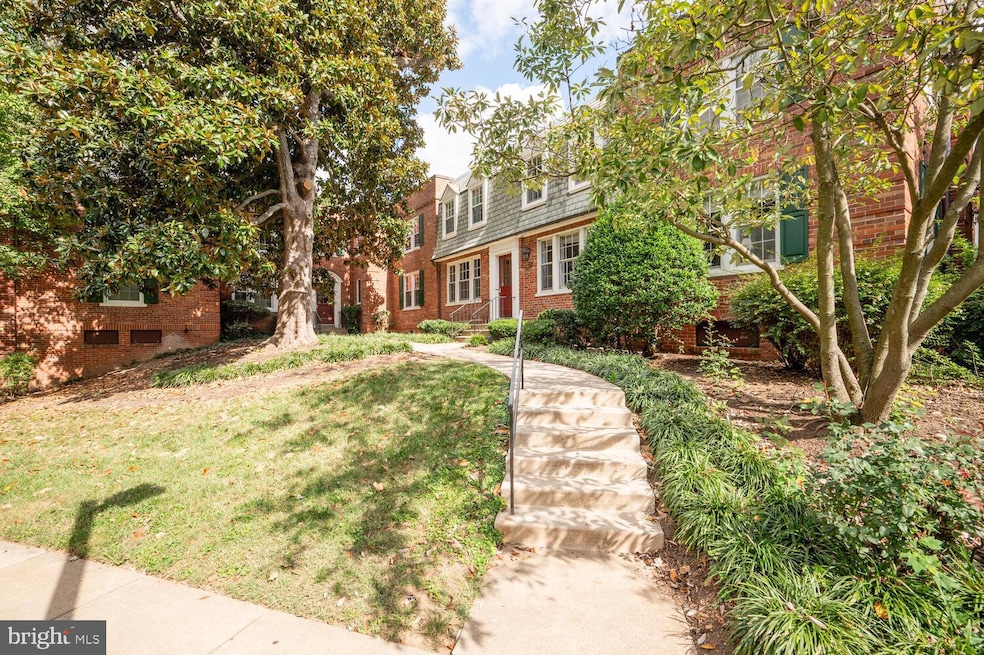 Under Contract $285,000 • Co-Listing Agent