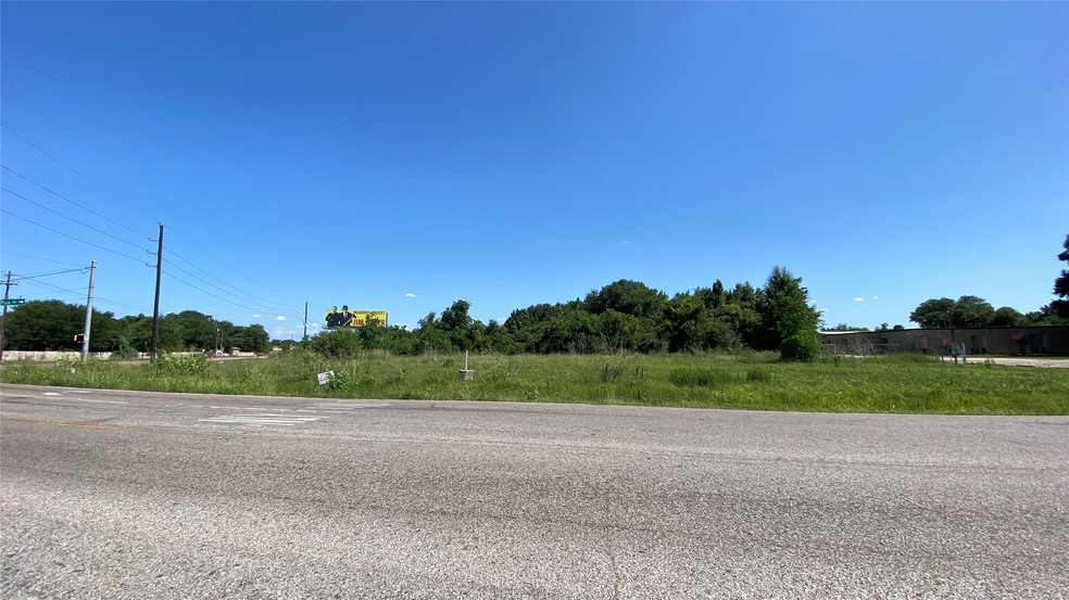 0 Veterans Memorial Dr unit 30126770, Houston, TX 77038 - photo 1