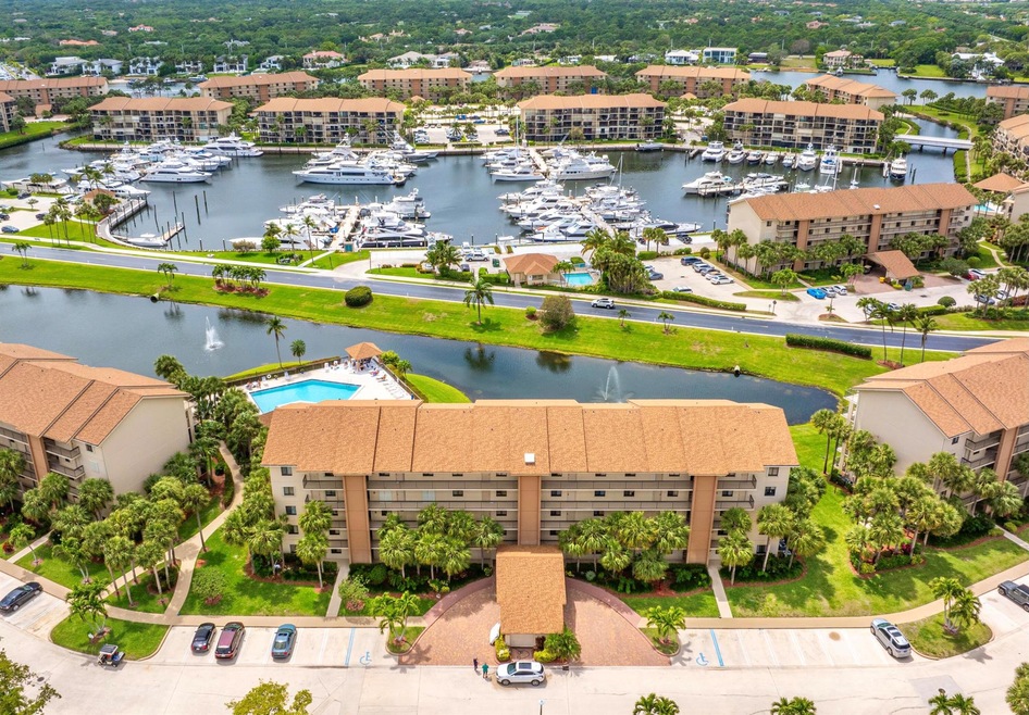 601 Seafarer Cir unit 1040, Jupiter, FL 33477 - photo 1