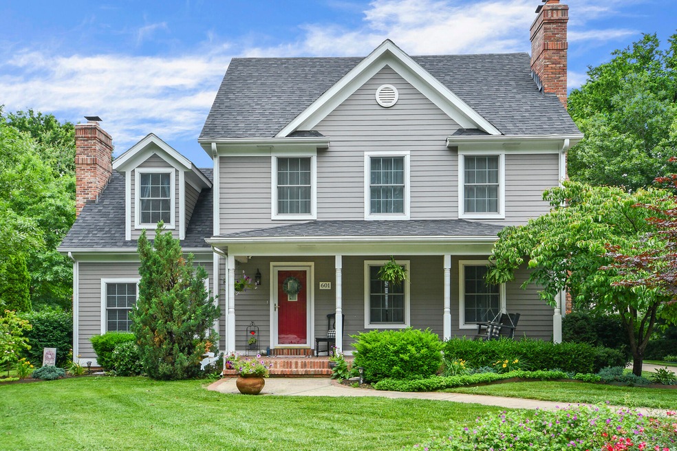 601 Glen Oaks Cir, Nixa, MO 65714 - photo 1