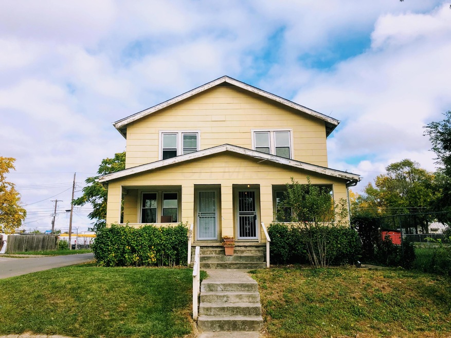 Welcome to 898-900 E. 13th Ave.