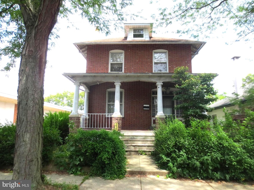 239 Walnut St, Pottstown, PA 19464 - photo 1