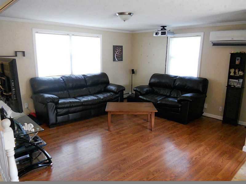 Living Room. Large Open Living Room