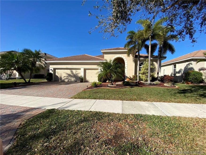 19221 SW 62nd St, Fort Lauderdale, FL 33332 - photo 1