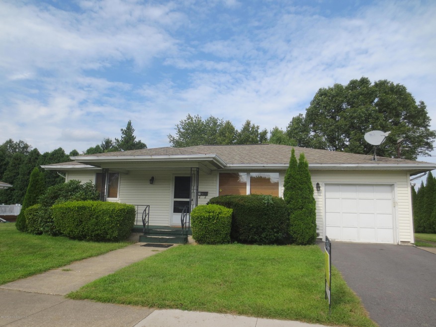 14 Butler St, Old Forge, PA 18518 - photo 1