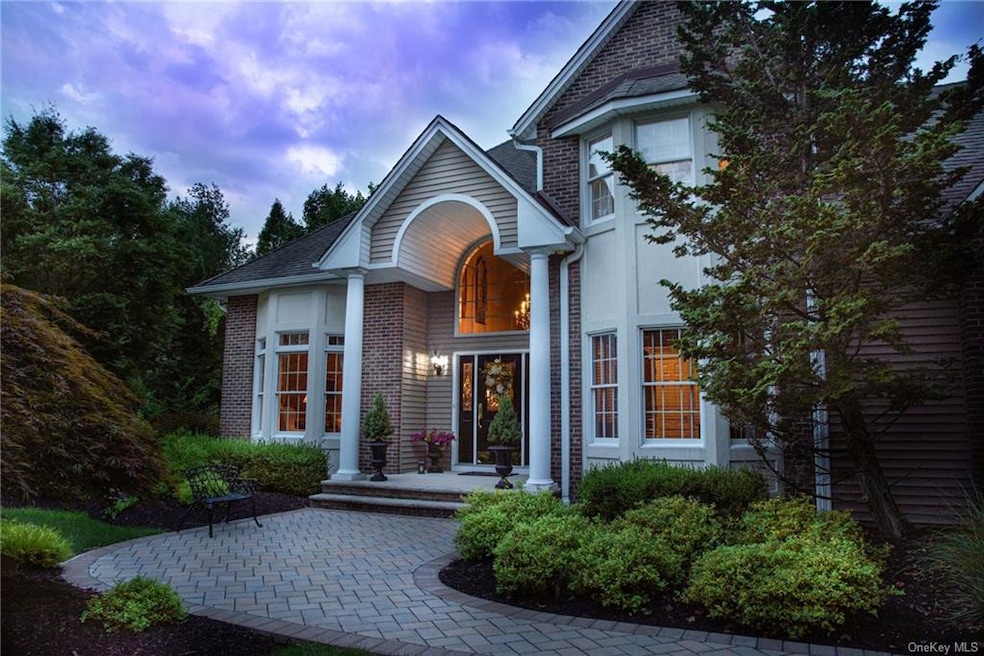 10 Camelot Way, Orangeburg, NY 10962 - photo 1