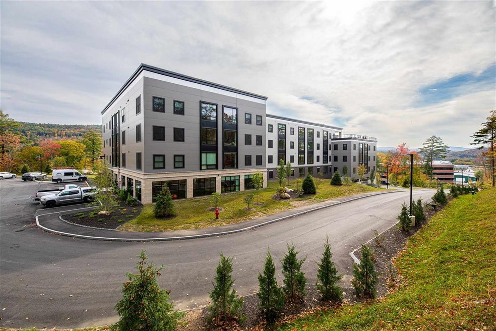 Treetops unit 415, Lebanon, NH 03766 - photo 1
