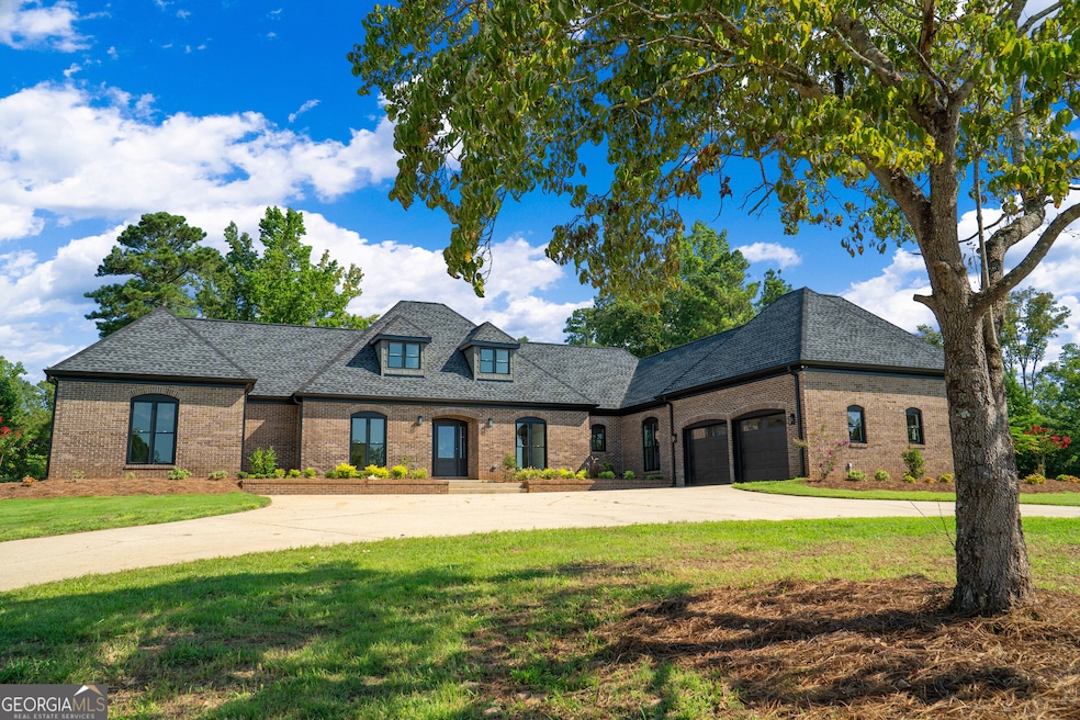 For Sale $899,000 • Co-Listing Agent