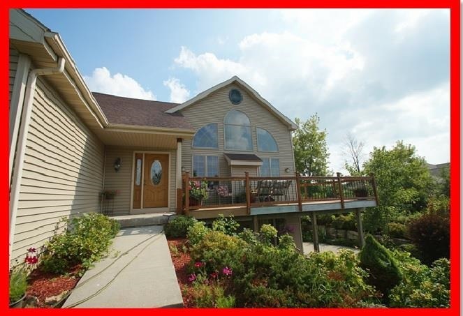 543 Echo Valley Rd, Brooklyn, WI 53521 - photo 1